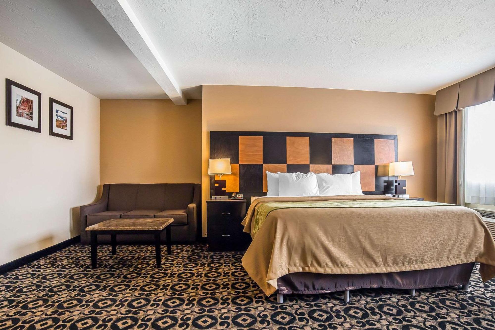 Comfort Inn Ballard-Roosevelt מראה חיצוני תמונה
